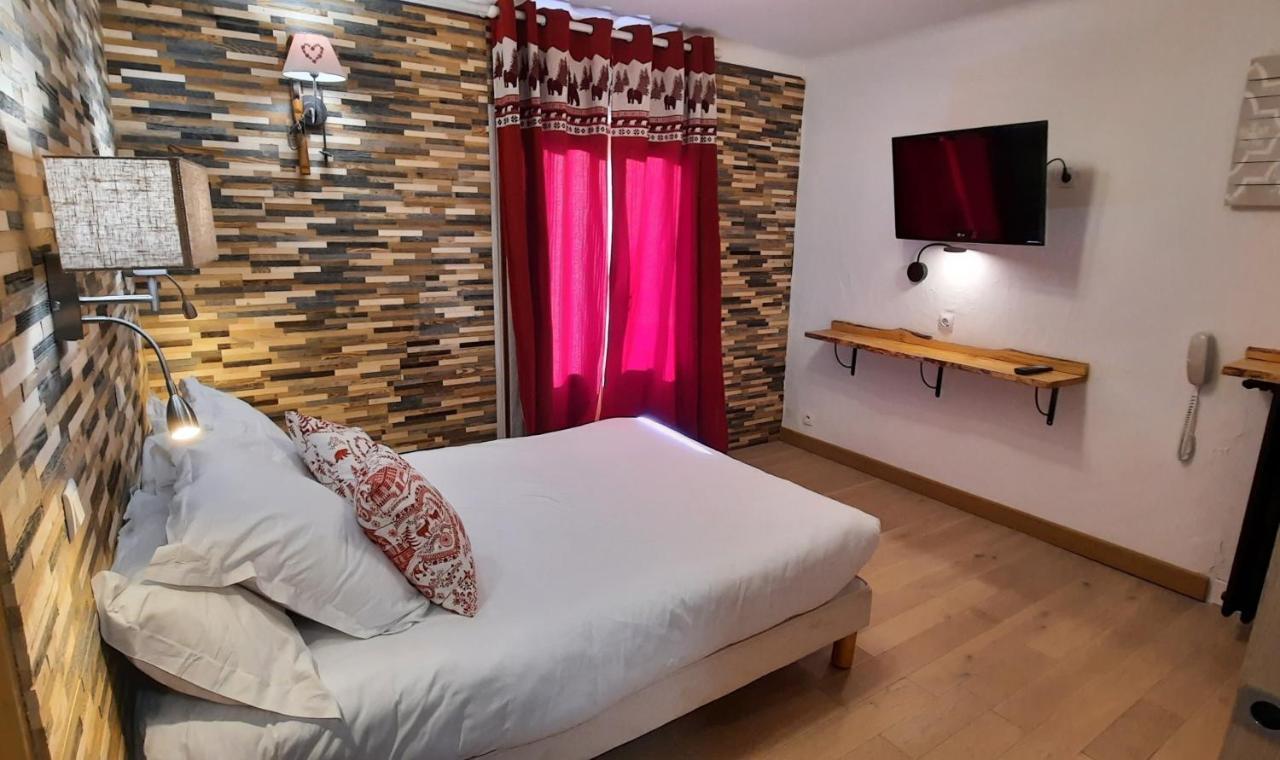 Hotel Chastellares 3*